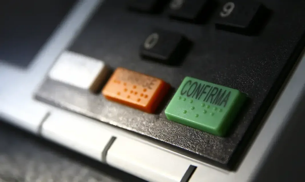 Pesquisa de opinião pública aponta Elio César com 45,6% e Danielzinho com 43,6% na disputa para prefeito de Cacaulândia