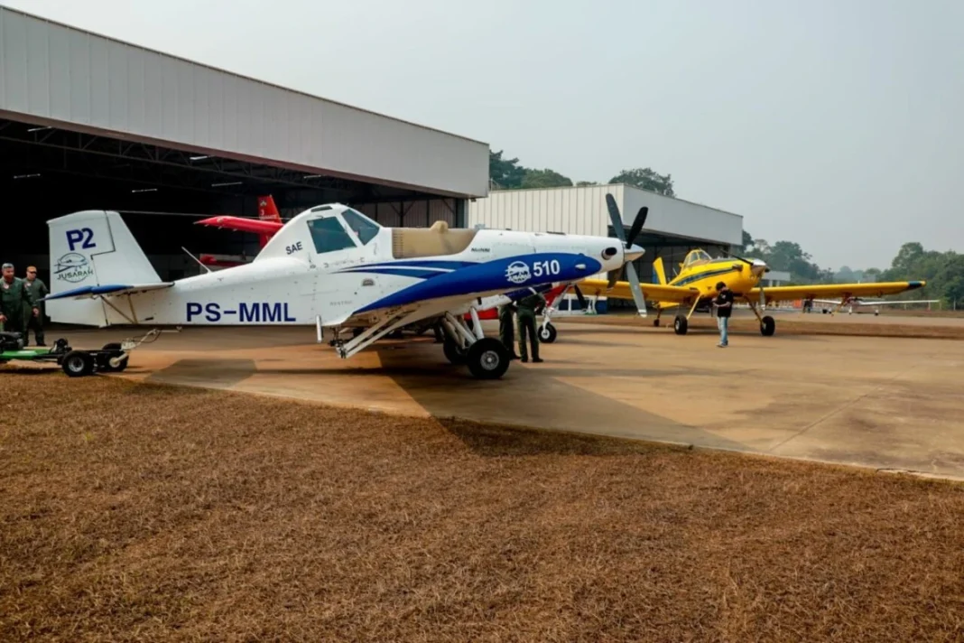 Depois da chuva, governo contrata aviões e helicópteros para combate ao fogo