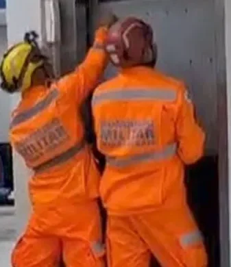 Acadêmicos ficam presos em elevador da Fimca de Vilhena