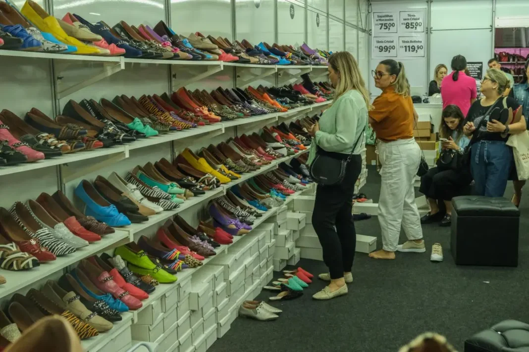 Lojas Daniela comemora 16 anos com megapromoção nesta sexta em Vilhena