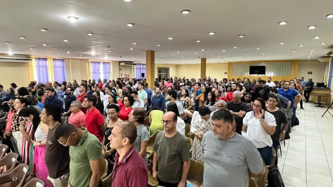 Governo forma professores para implementar educação financeira nas escolas de Rondônia