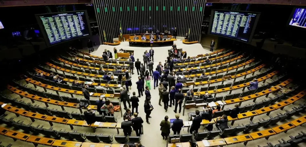 Congresso e Judiciário retomam sessões após feriado de Carnaval