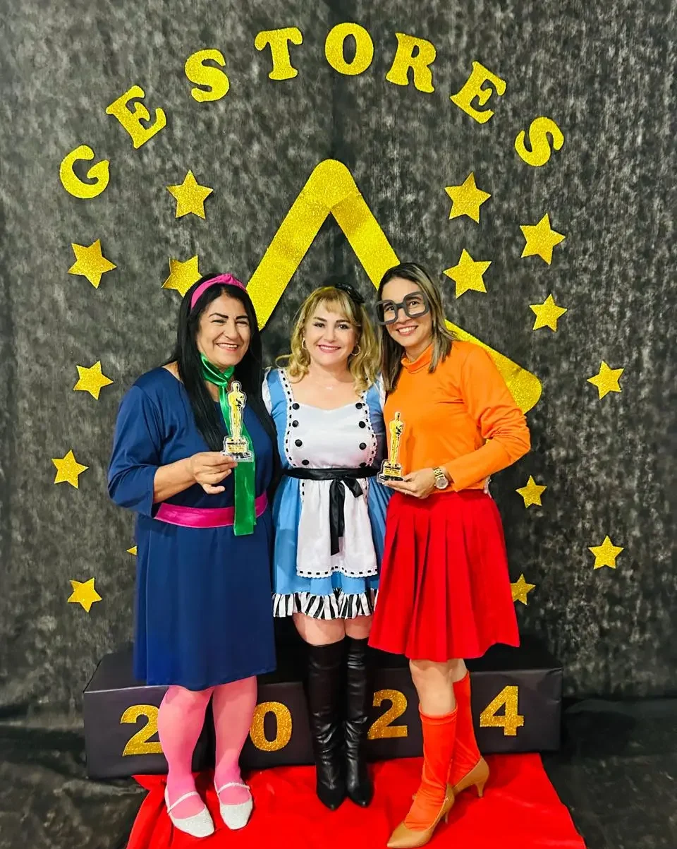 Super de Vilhena realiza prêmio inédito e homenageia gestores em noite temática inspirada no Cinema