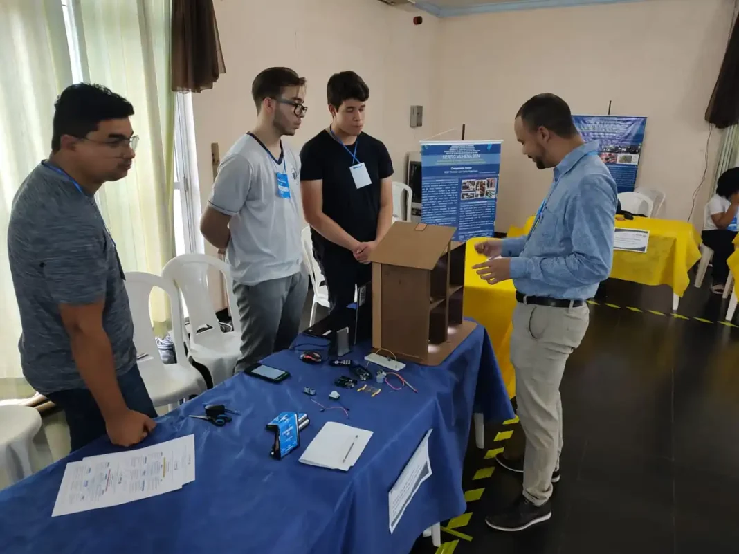 Escolas estaduais de Vilhena participam da I Expocitec-RO com projetos inovadores