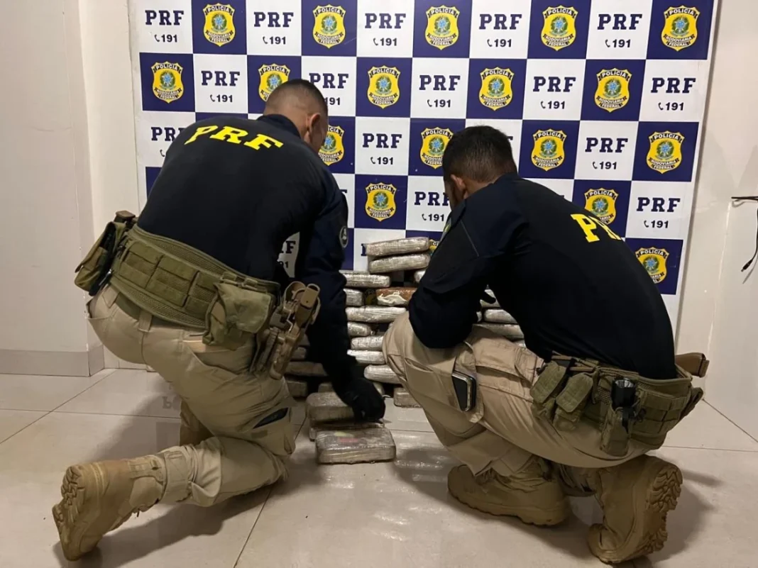 PRF apreende mais de 40 kg de maconha em Rondônia