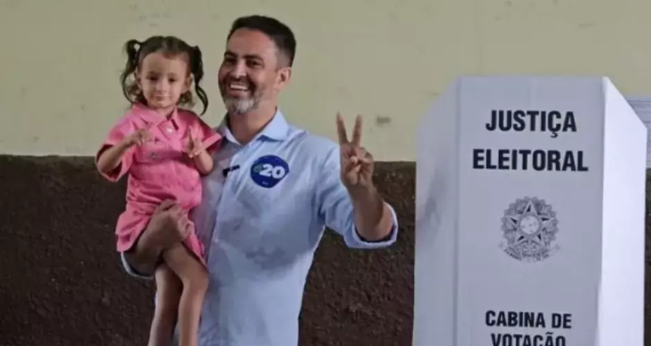 Ano novo começa com exonerações em massa na prefeitura de Porto Velho