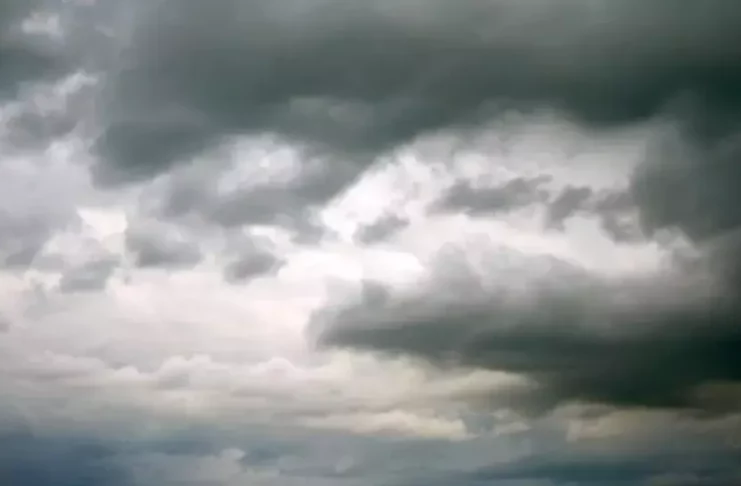 Quarta-feira com pancadas de chuva e trovoadas em RO