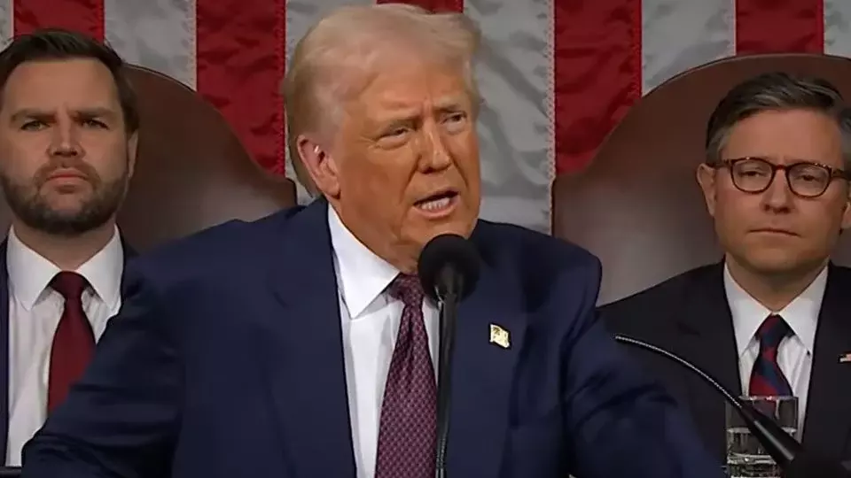 Trump mente sobre o Brasil em discurso no Congresso e ameaça com novas taxações