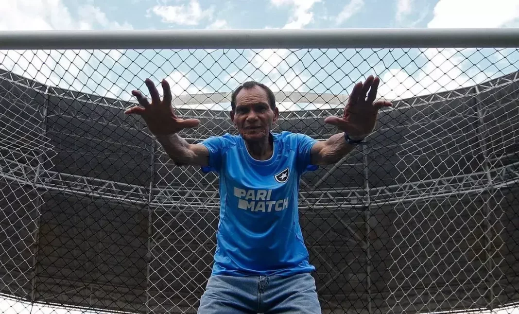 Manga, ex-goleiro ídolo do Botafogo, morre aos 88 anos