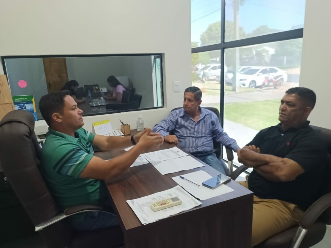 Presidente da Câmara de Chupinguaia destaca ações em infraestrutura e anuncia melhorias no programa “Porteira Adentro”