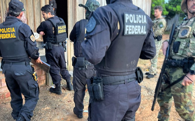 PF reprime garimpo ilegal em terra indígena de Rondônia e Mato Grosso