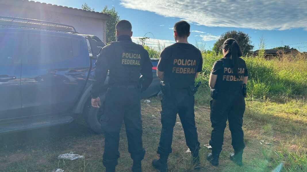 Com seguradoradoras envolvidas, PF desmonta esquema que enviava veículos roubados à Bolívia