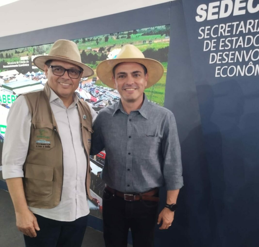 Professor Ribamar participa da abertura da Rondônia Rural Show ao lado do vice-governador Sérgio Gonçalves