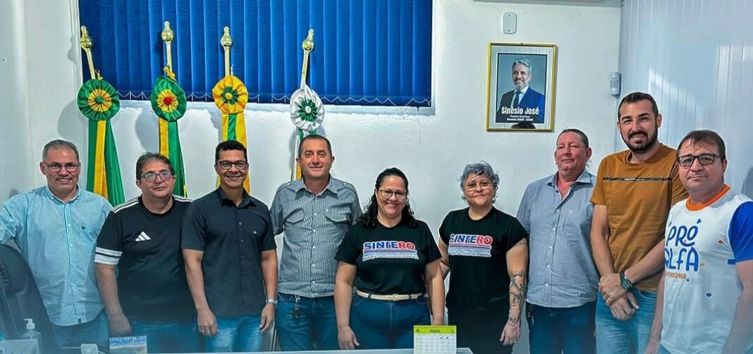 Sintero cobra Prefeitura de Cerejeiras sobre direitos dos servidores municipais
