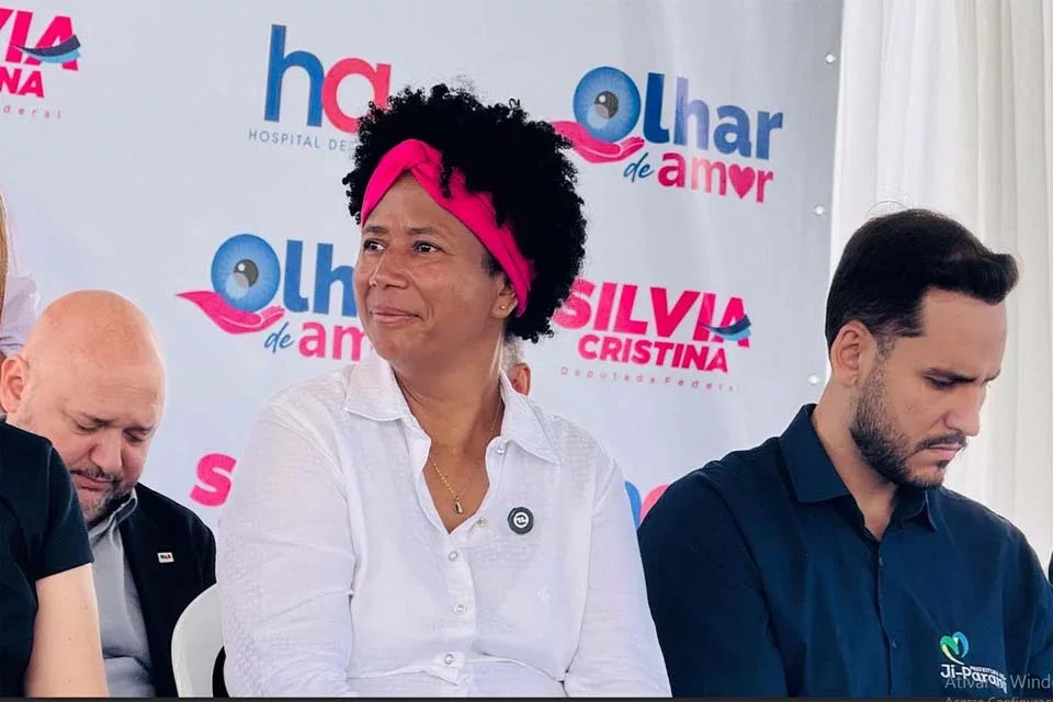 Sílvia Cristina lança projeto Olhar de Amor, que vai realizar cirurgias de cataratas e de pterígio