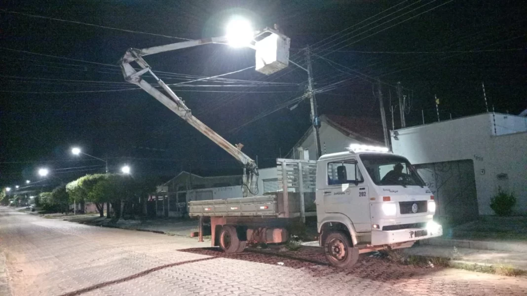 Gestão Affonso trabalha em parceria com a população para melhorar a iluminação pública