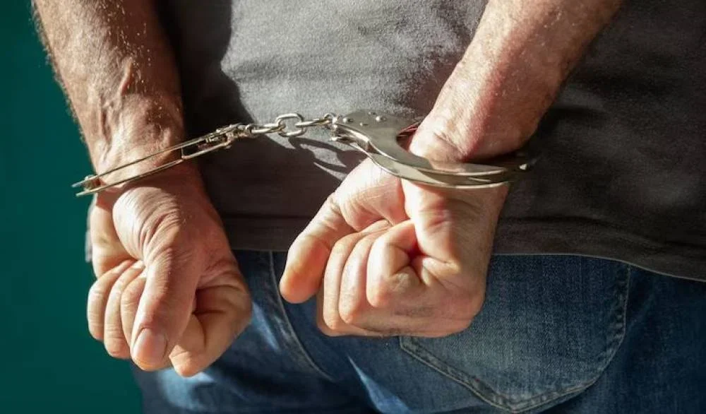 Denunciado por quatro alunas de escola rural em Colorado do Oeste, professor é preso durante palestra contra abuso sexual infantil