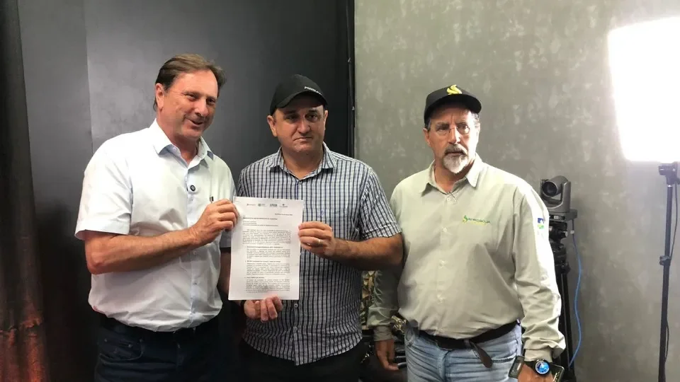 Ex-senador Acir Gurgacz recebe manifesto do setor produtivo de Rondônia