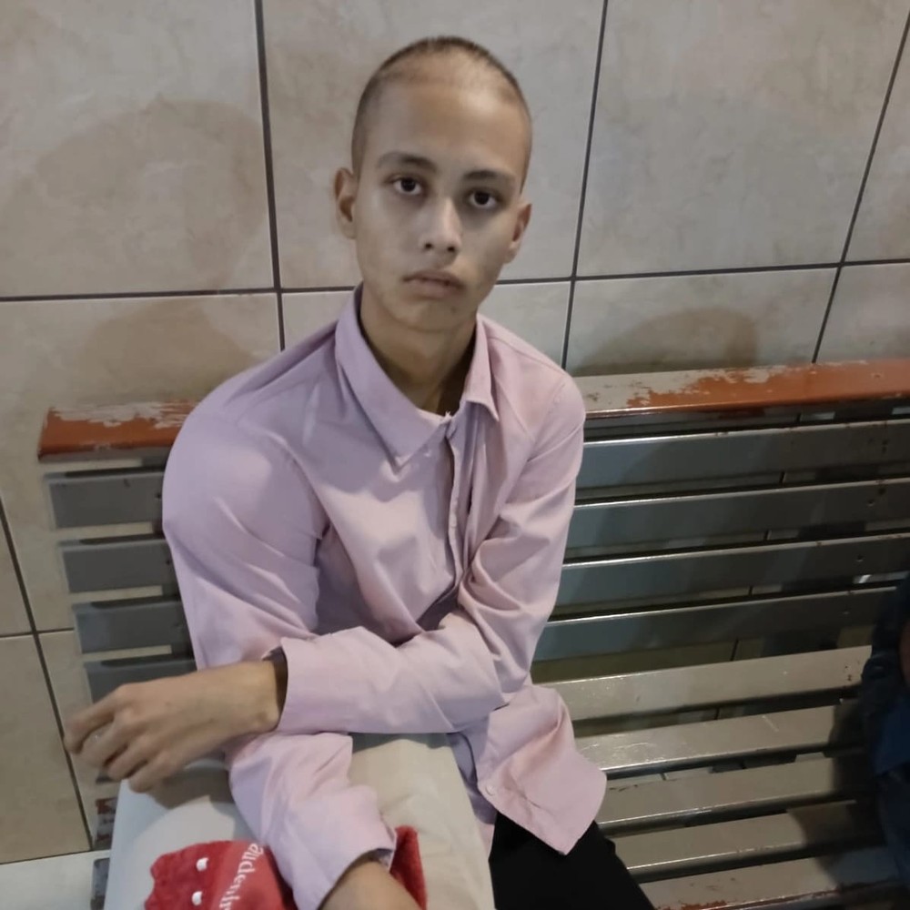 Adolescente de 14 anos descobre câncer raro nos ossos após queda com bezerro e busca tratamento em Porto Velho: ‘Nada é impossível’