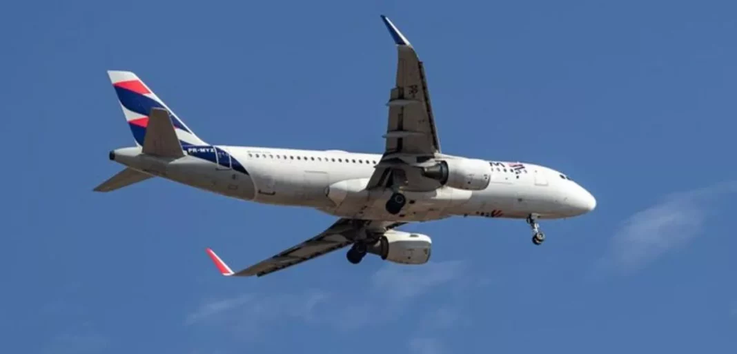 Avião que saiu de Rondônia para SP é desviado por causa de drones; mais de 20 viagens foram afetadas