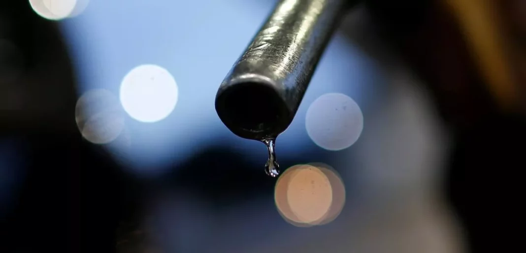 Petrobras reduz preço da gasolina a partir desta terça-feira