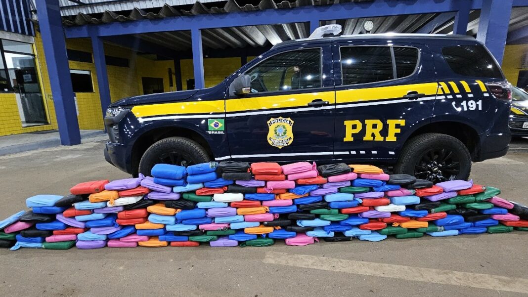 PRF apreende quase 190 kg de supermaconha em Vilhena