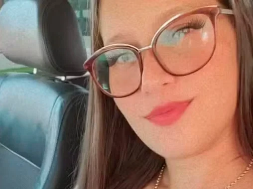 Jovem locutora de rádio anos morre em acidente de moto em Cerejeiras