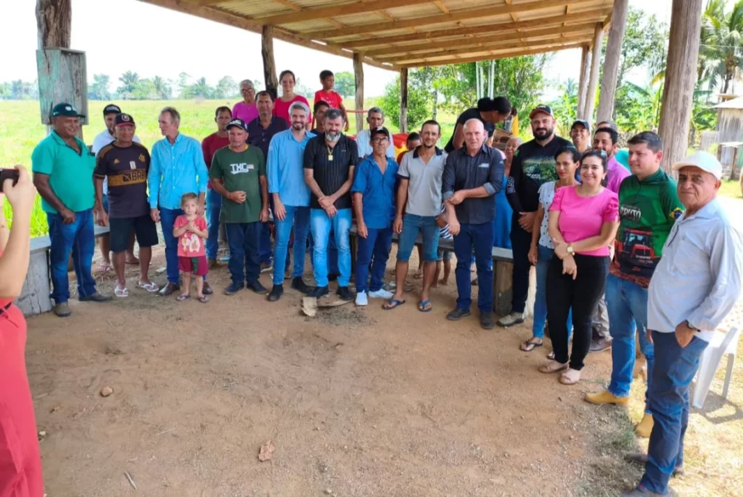 Campo Novo de Rondônia: Ezequiel Neiva fortalece setor produtivo