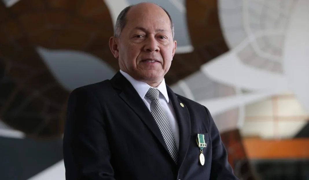 Deus, pátria e, principalmente, família: deputado rondoniense pode ser cassado por enriquecimento ilícito