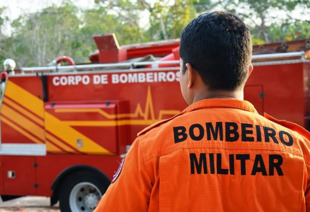 Sargento do Corpo de Bombeiros é preso após ameaçar superior com faca em quartel