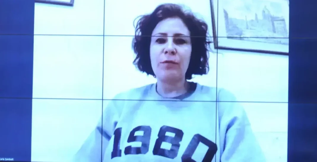 Zambelli é espancada por detentas na Itália