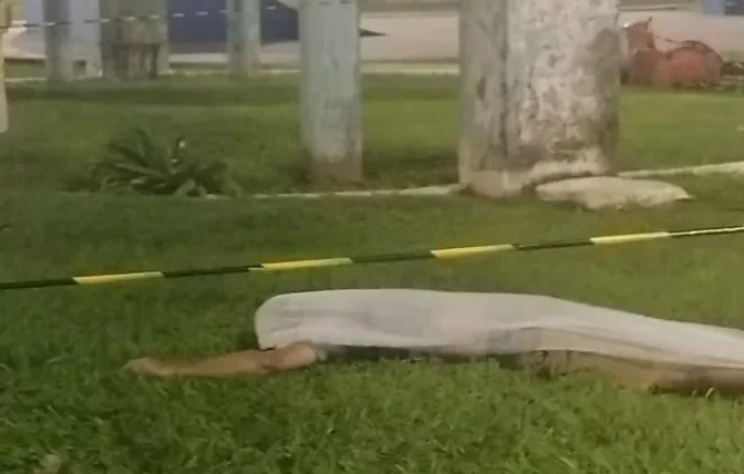 Homem se joga de caixa d’água e morre em praça de Vilhena