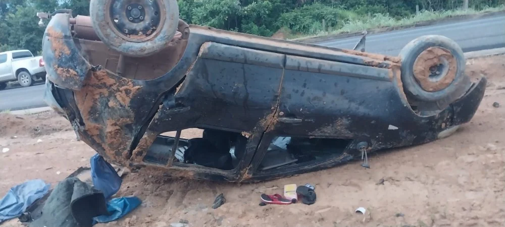 Capotamento deixa criança morta e três feridos em RO