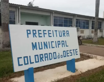 Prefeito de Colorado esclarece atraso de salário e recursos do Réveillon
