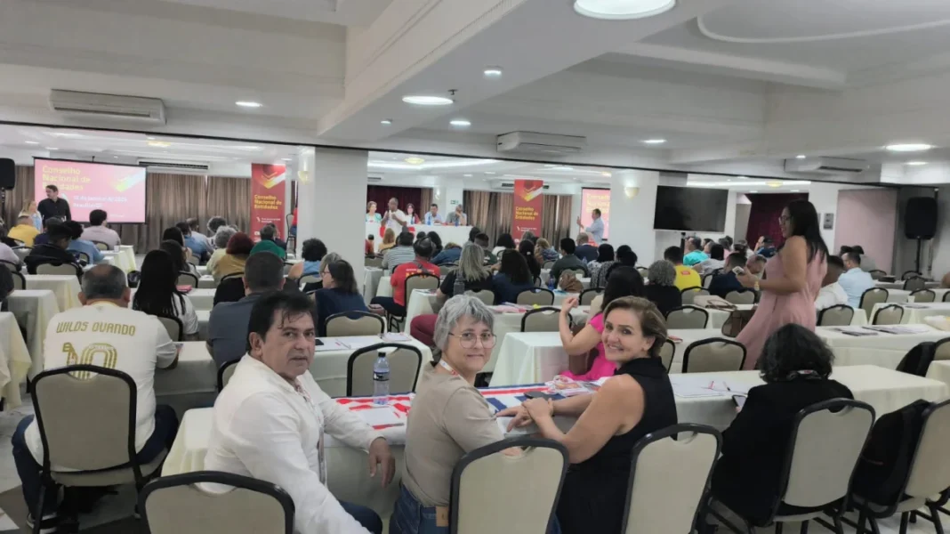Sintero participa de evento nacional e reforça luta em defesa da categoria