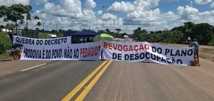 Invasores de reserva ecológica em RO fecham BR-364