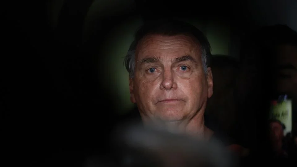 Bolsonaro e militares golpistas podem ser expulsos das Forças Armadas