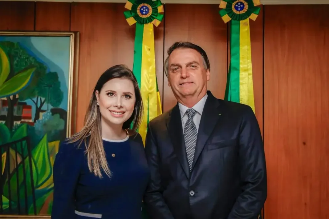 Chantagem política: deputada ameaça Bolsonaro para mantê-la no PL