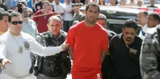 Ex-goleiro Bruno prepara candidatura por partido de direita