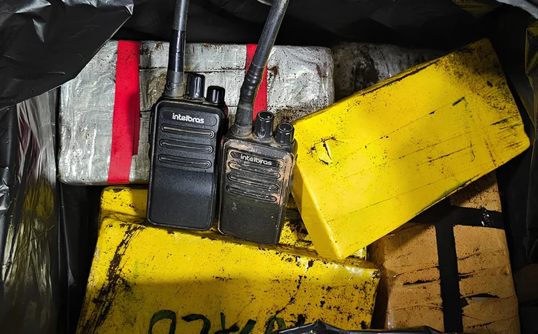 Traficante fura barreira, atira e foge para mata em RO