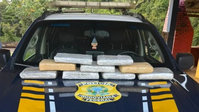 Maconha é apreendida em táxi que vinha de Guajará-Mirim