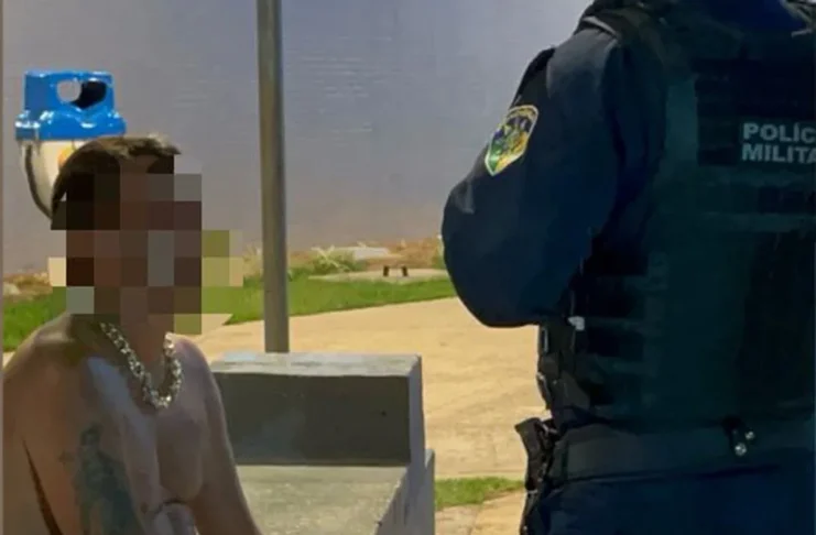 Marido ataca esposa com tesoura em rodoviária de RO