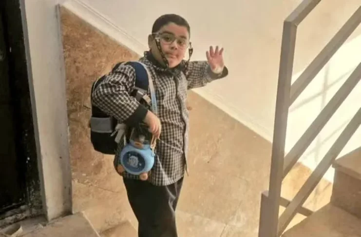 Despedida de menino antes de morrer no Irã emociona o mundo