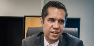 Governador exonera secretário da Sefin em RO