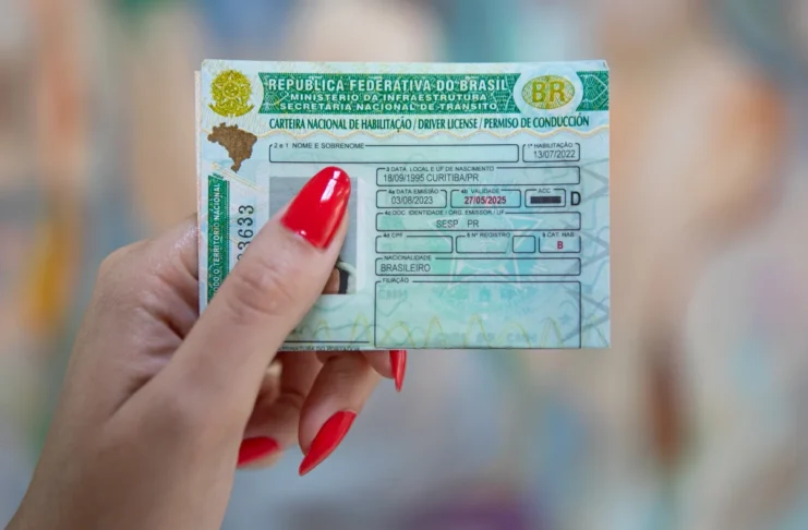 CNH pode mudar para carros manuais e automáticos