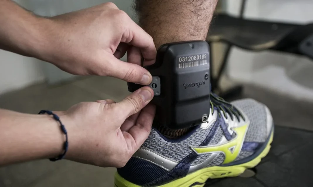 Agressor de mulher terá tornozeleira imediata