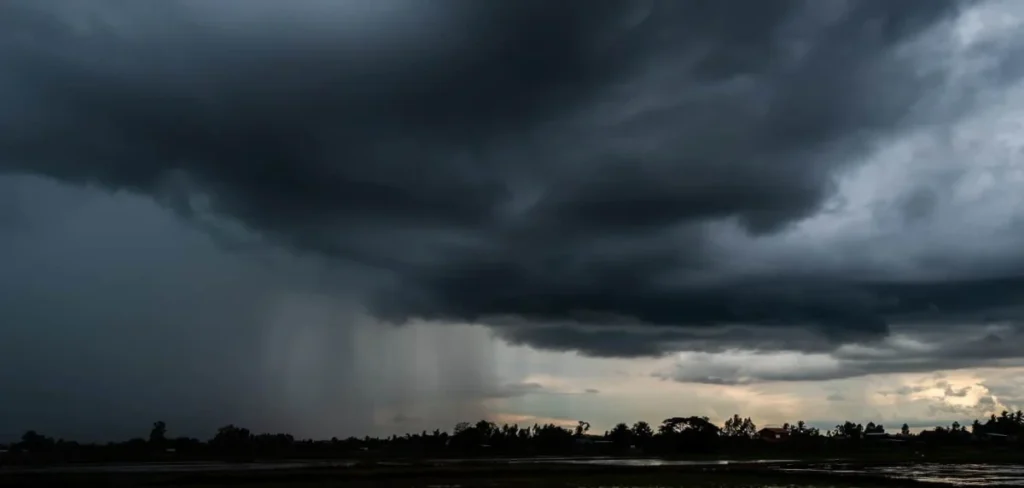 Terça-feira (5) com pancadas de chuva em RO