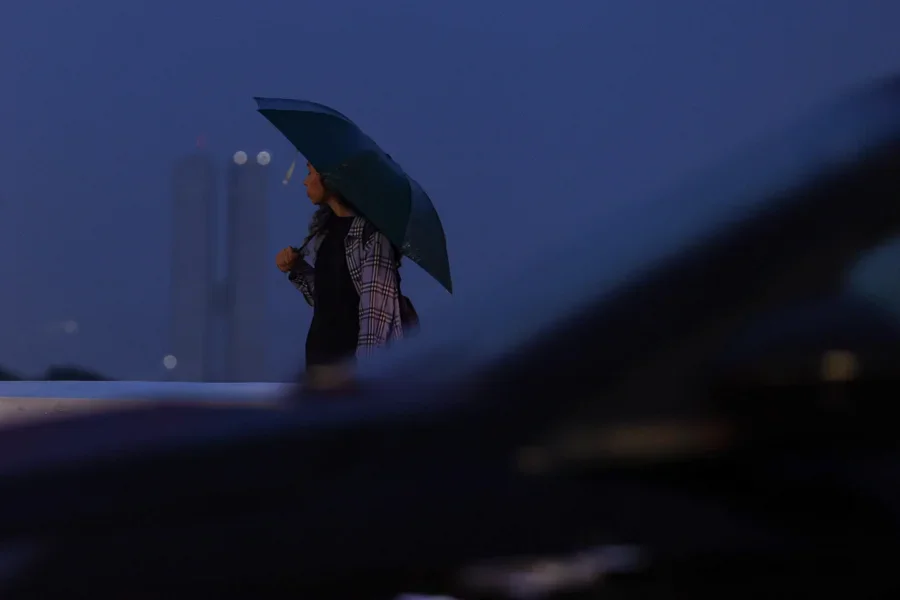 Segunda-feira de chuvas intensas e trovoadas em RO