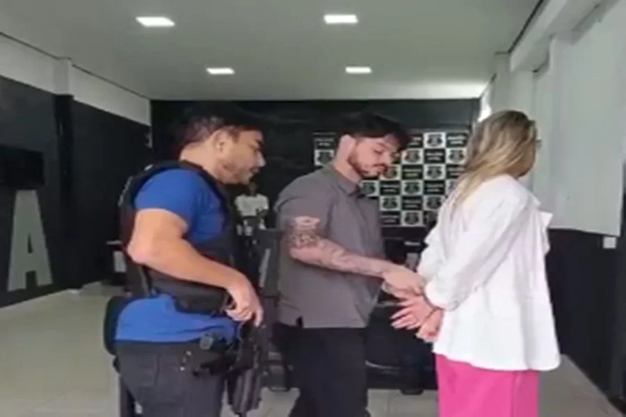 Abuso de autoridade: advogada é presa e OAB alega prisão arbitrária