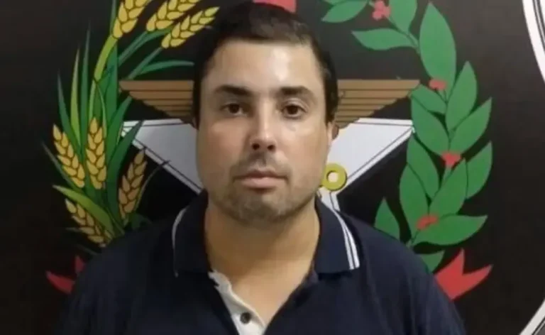 Preso médico que filmava estupros de adolescentes